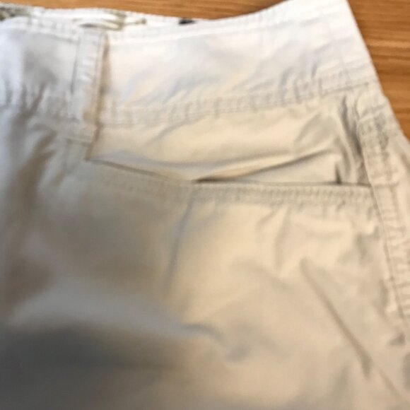 Tribal Womens Bermuda Cargo Shorts Sz 4 Beige  Cotton Lightweight Casual Summer - Picture 2 of 12